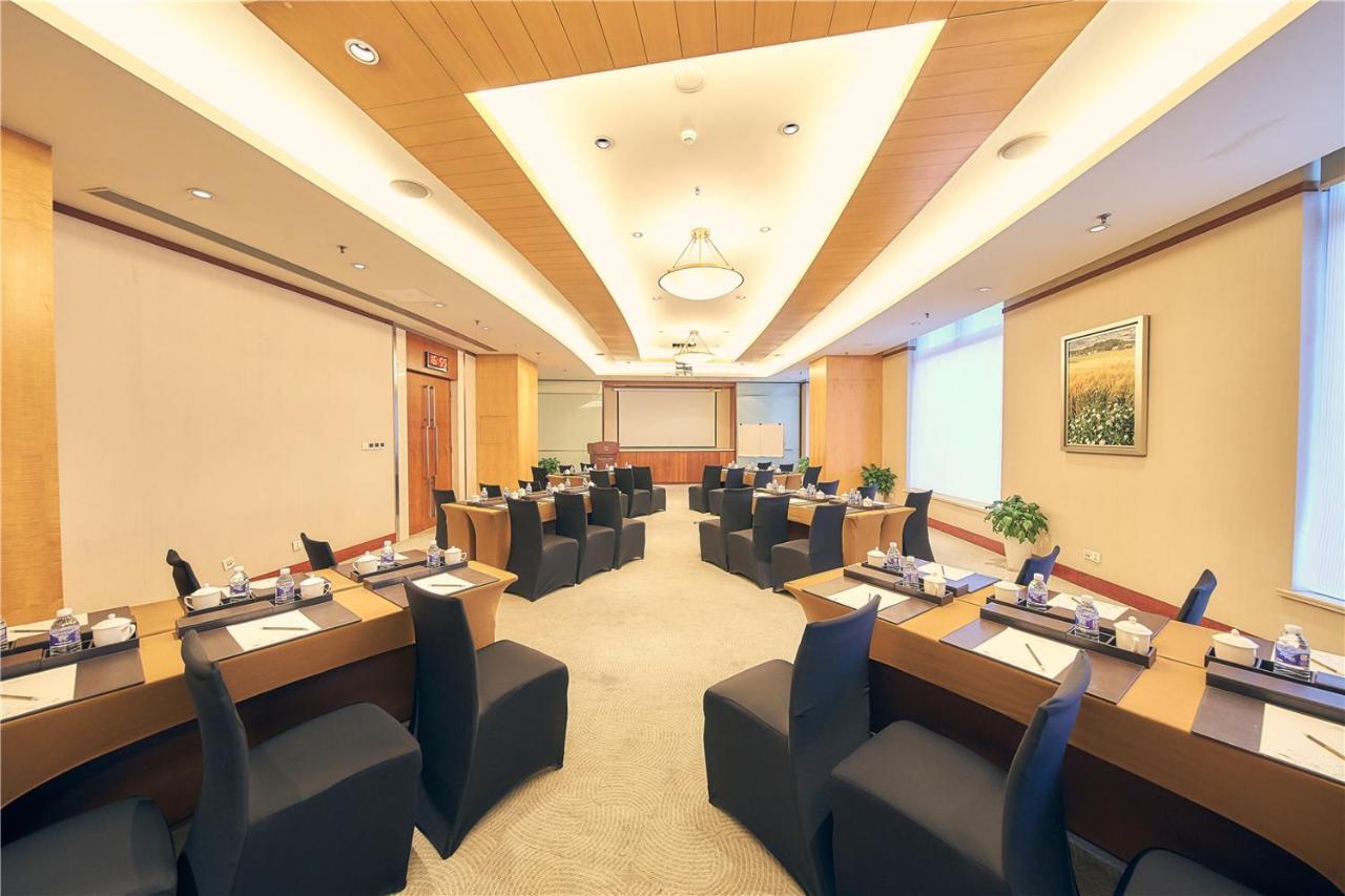 Parkview Hotel Шанхай Екстериор снимка